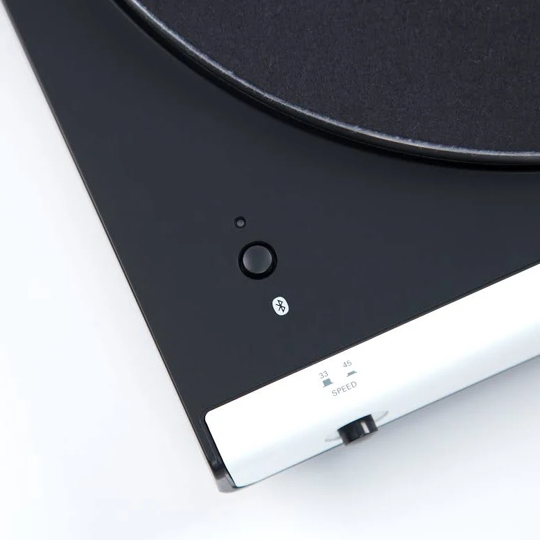 Audio-Technica AT-LP60XBT Fully Automatic Bluetooth Turntable, photo 3 of 7