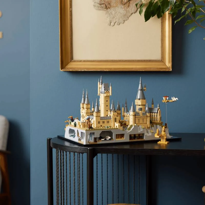 LEGO Harry Potter 76419 Hogwarts Castle and Grounds, photo 7 of 7