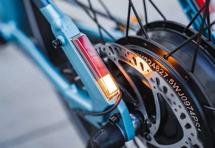Aventon Pace 500.3 Step-Through Electric Bike, photo 6 of 7