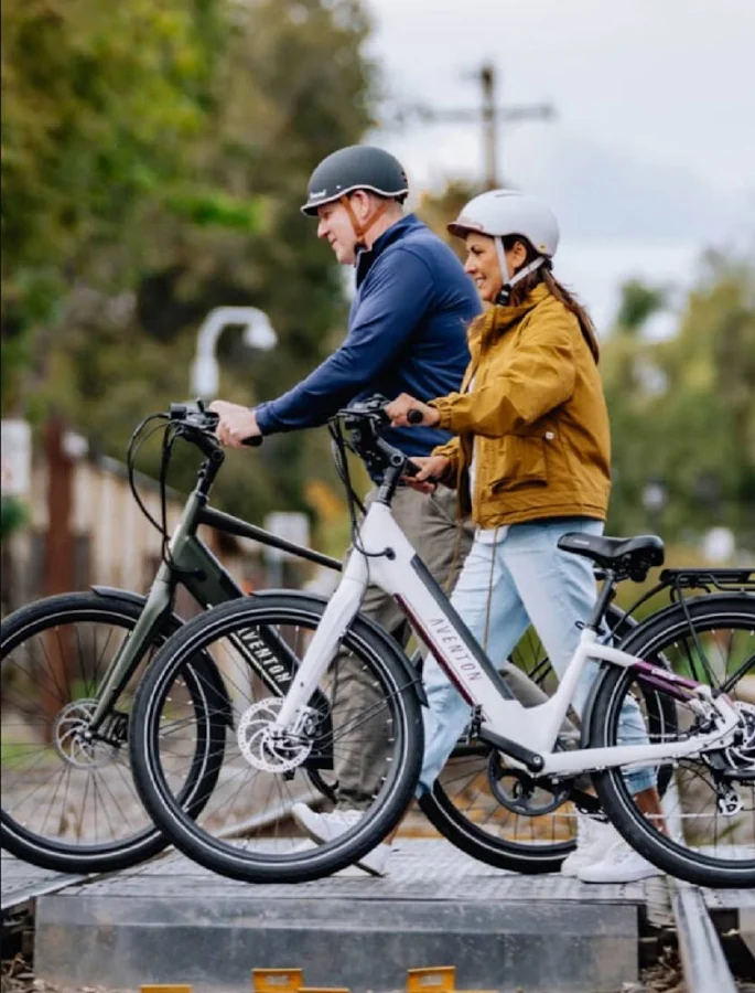 Aventon Pace 500.3 Step-Through Electric Bike, photo 3 of 7