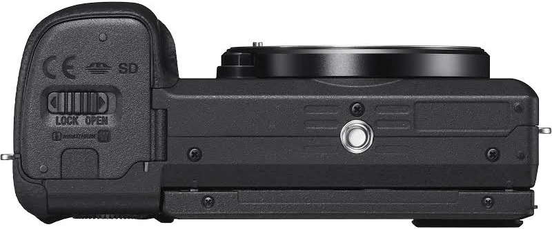 Sony Alpha a6400 Mirrorless Camera with E 18-135mm f/3.5-5.6 OSS Lens, Black, photo 4 of 7