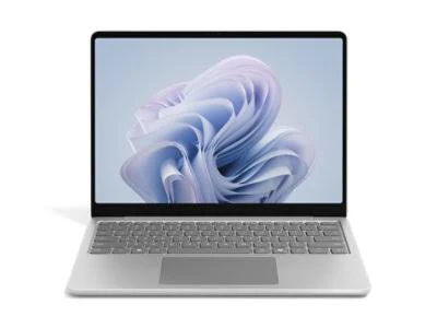 Microsoft Surface Laptop 13-inch Touchscreen (8GB RAM, 256GB SSD, Platinum), photo 1 of 7