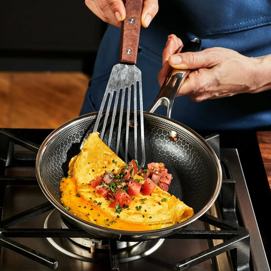 HexClad Hybrid Nonstick 6-Piece Fry Pan Set with Glass Lids (8, 10 and 12-Inch), photo 4 of 7